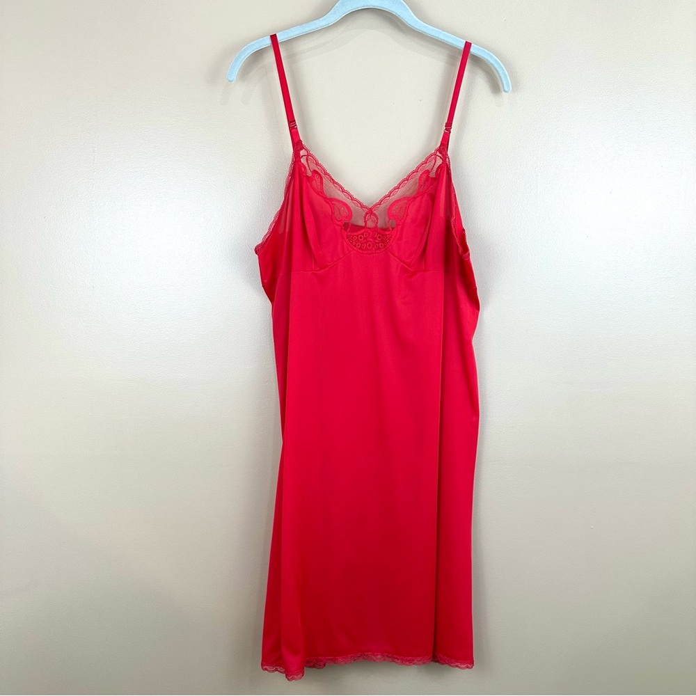 Vintage Vanity Fair Red Full Slip Dress Size 38 Lace Trim 60s 70s Romantic Pinup